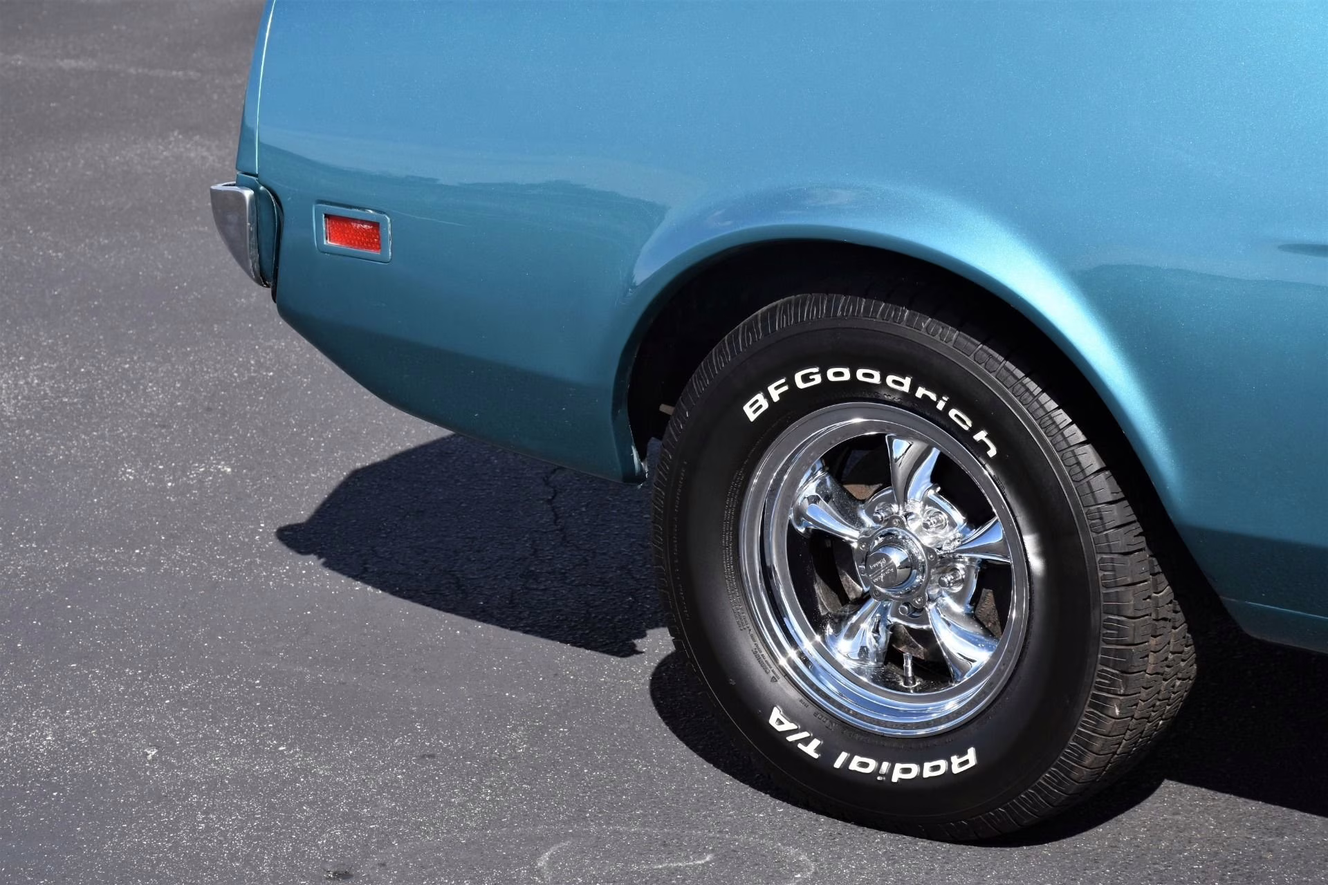 1973 Turquoise Metallic Ford Mustang