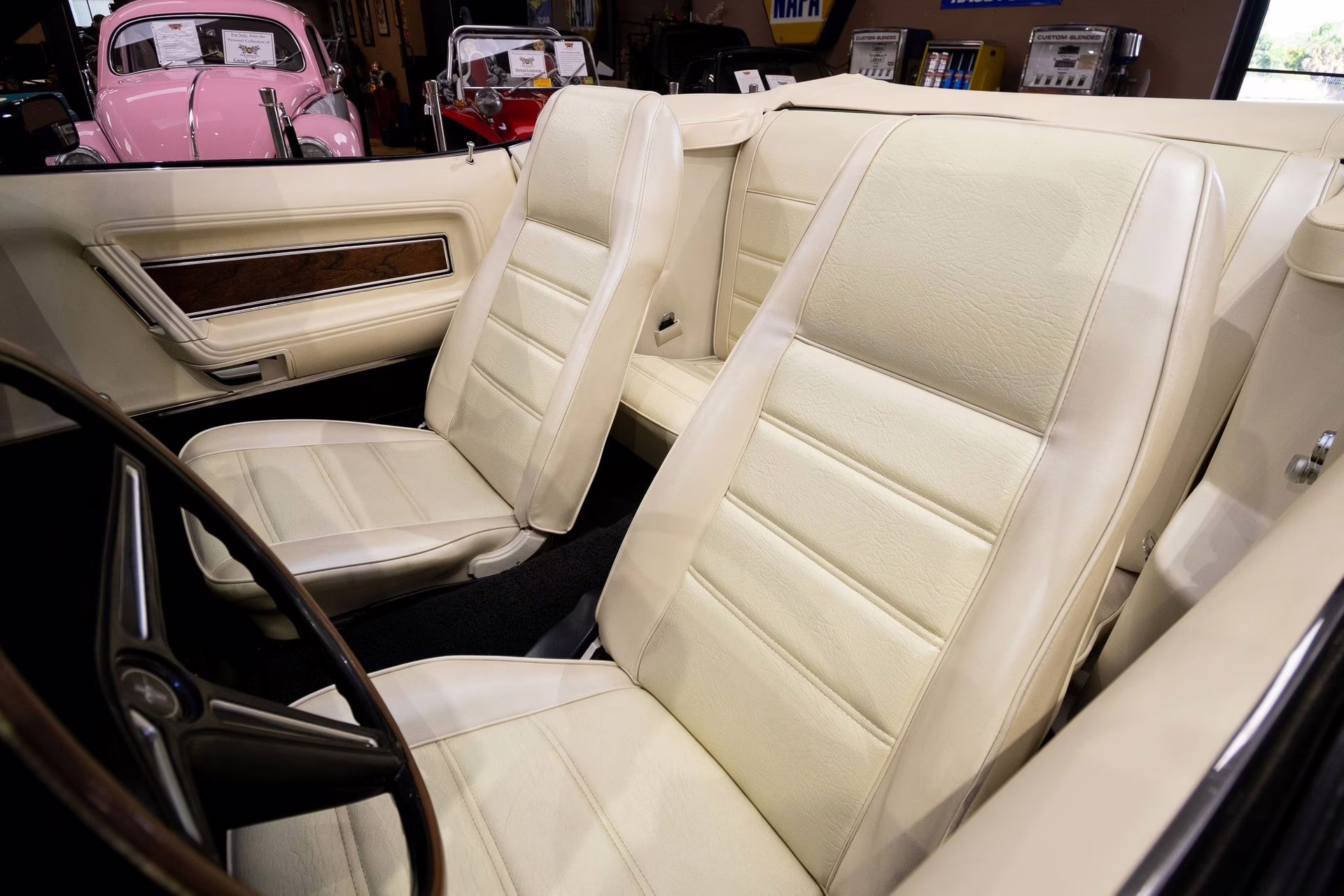 1973 Black Ford Mustang