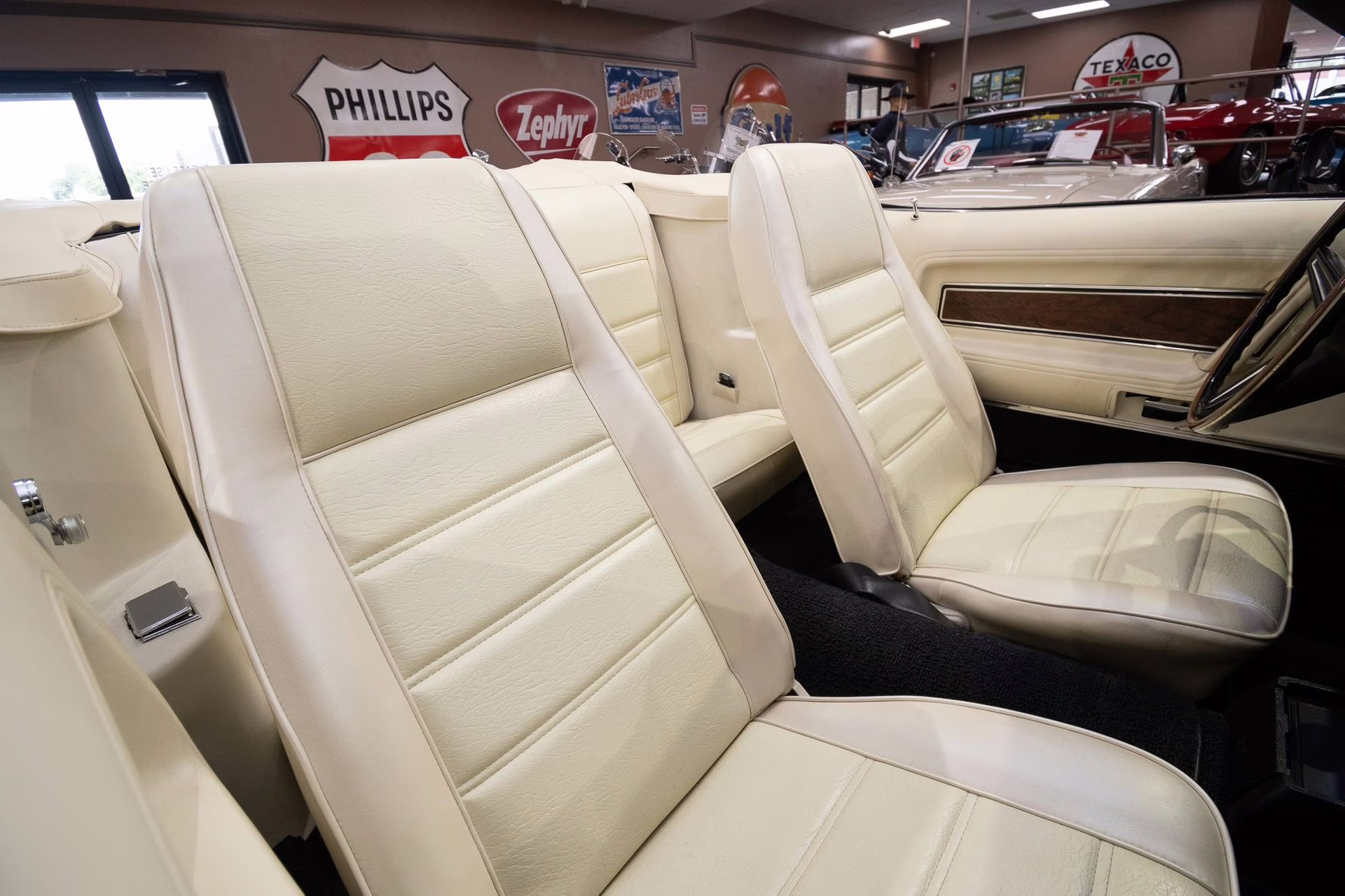 1973 Black Ford Mustang