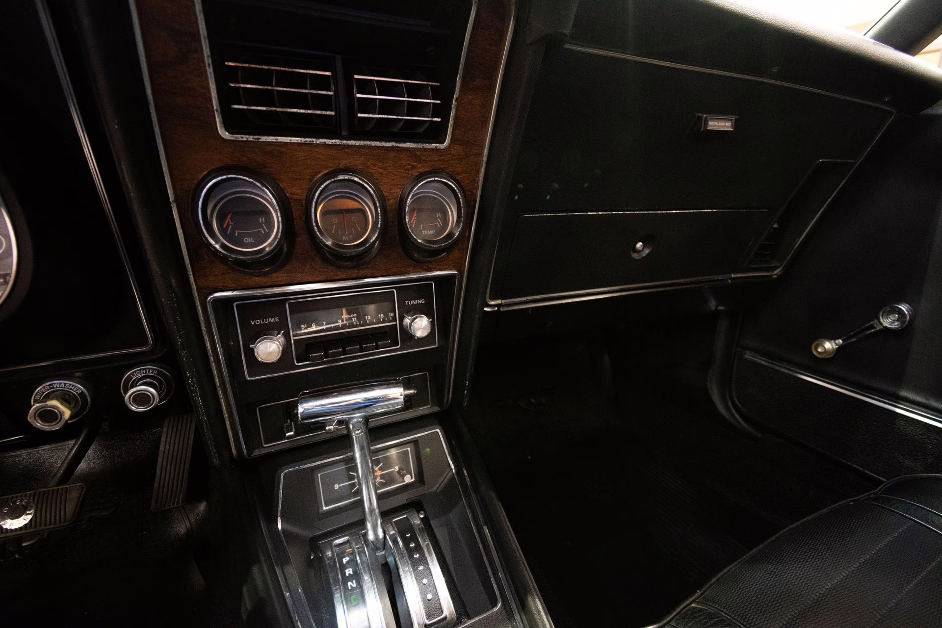 1973 Black Ford Mustang