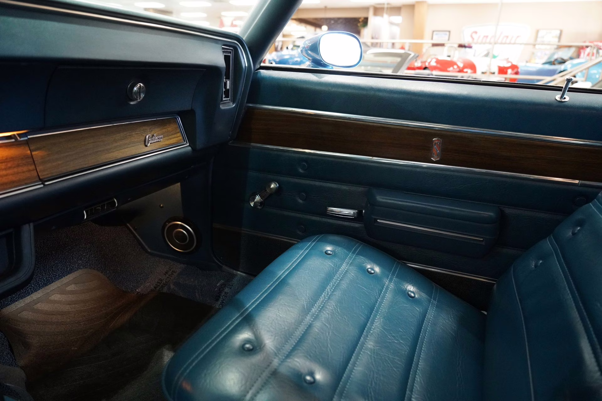 1972 Viking Blue w/ White Stripes Oldsmobile 442