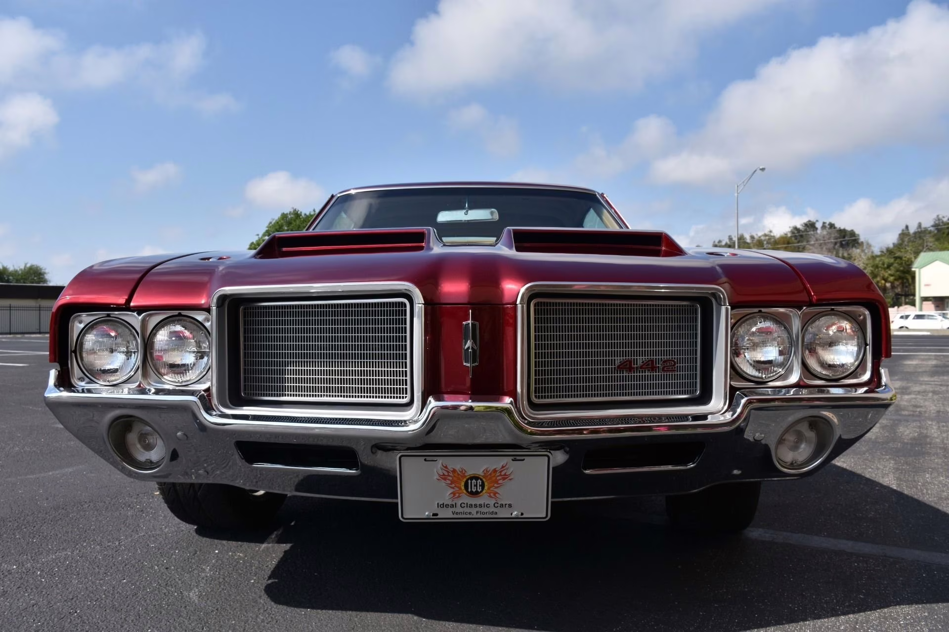 1972 Maroon Metallic Oldsmobile 442