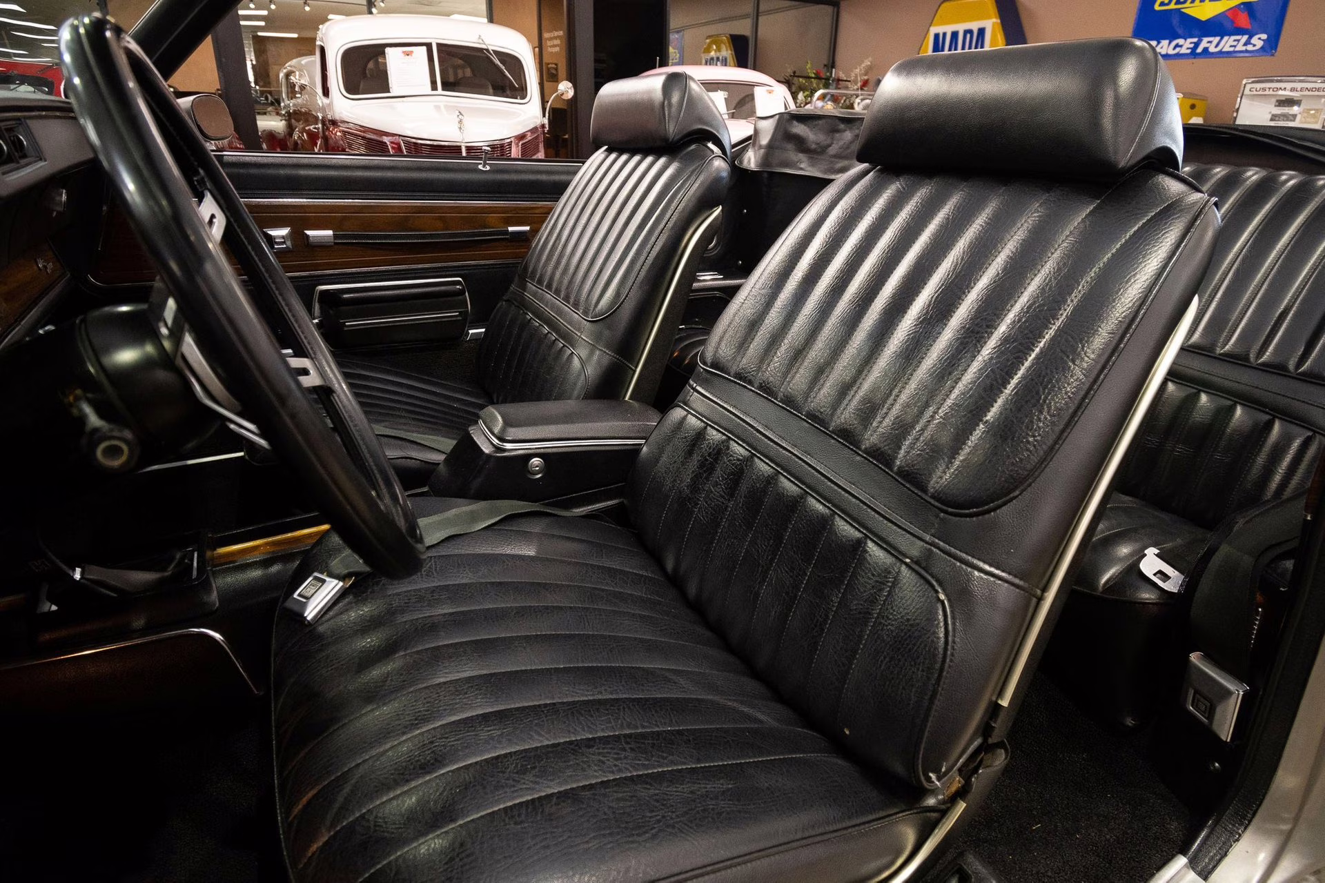 1972 Silver Pewter Poly Oldsmobile 442