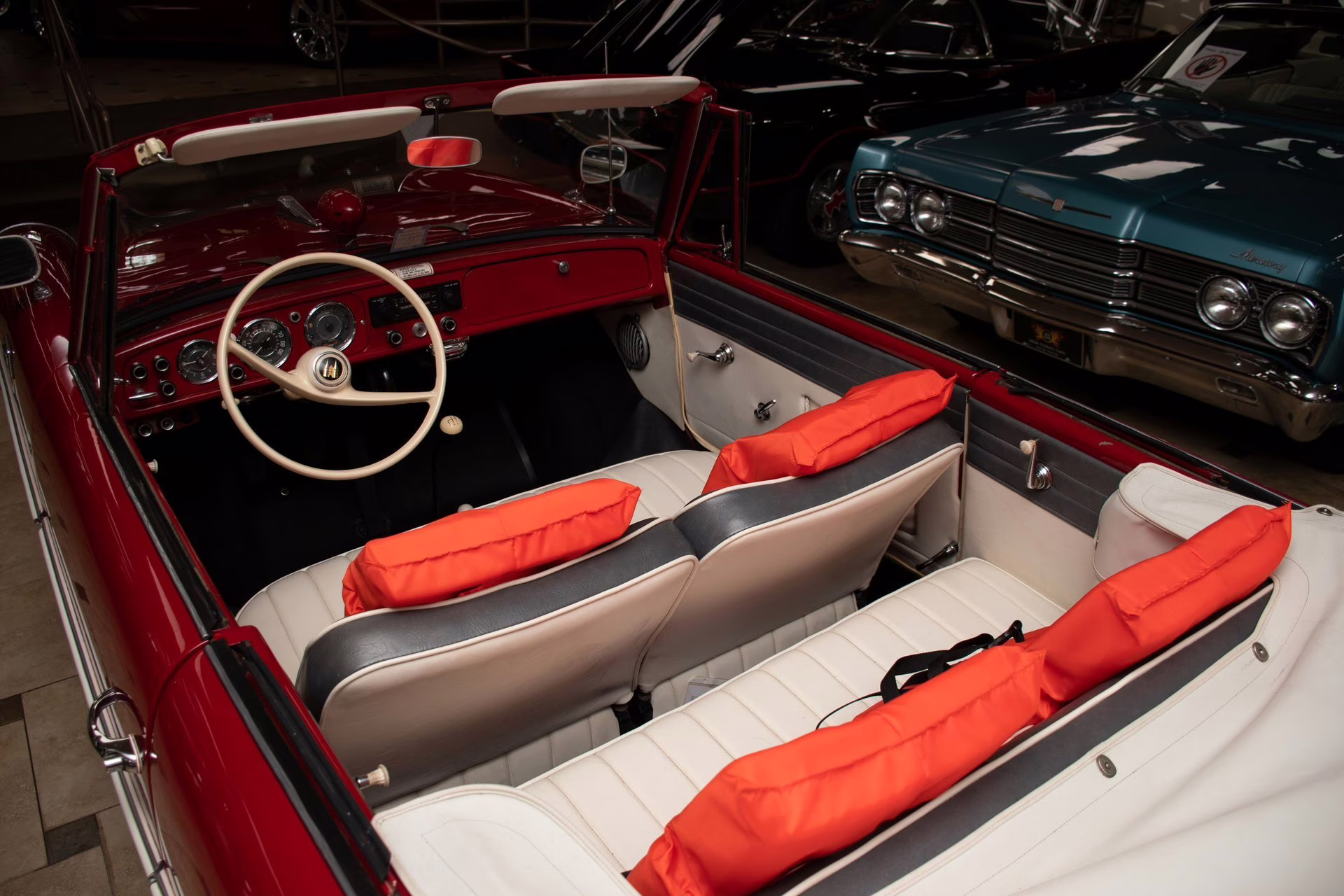 1964 Maroon Amphicar 770