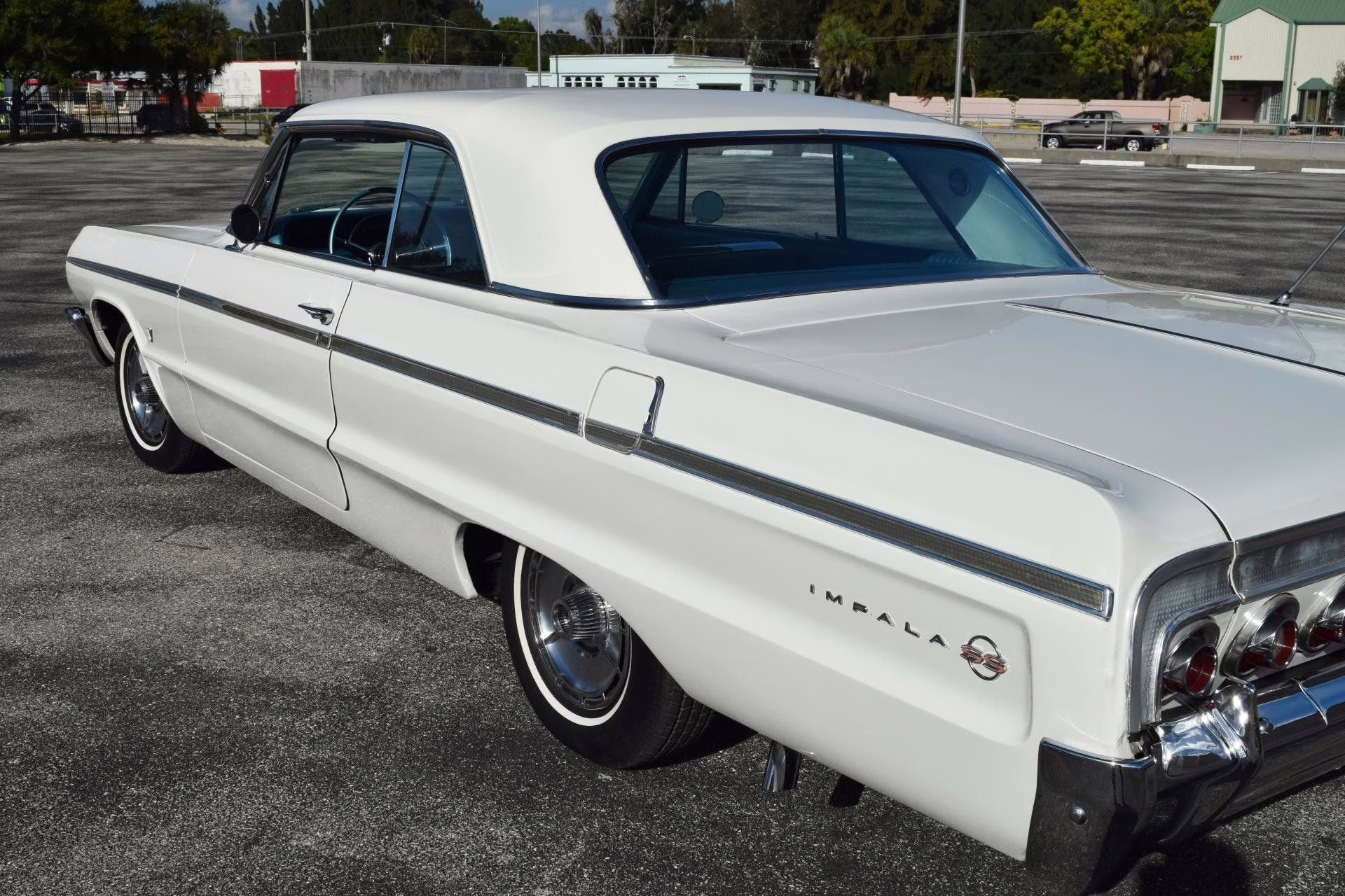 1964 White Chevrolet Impala