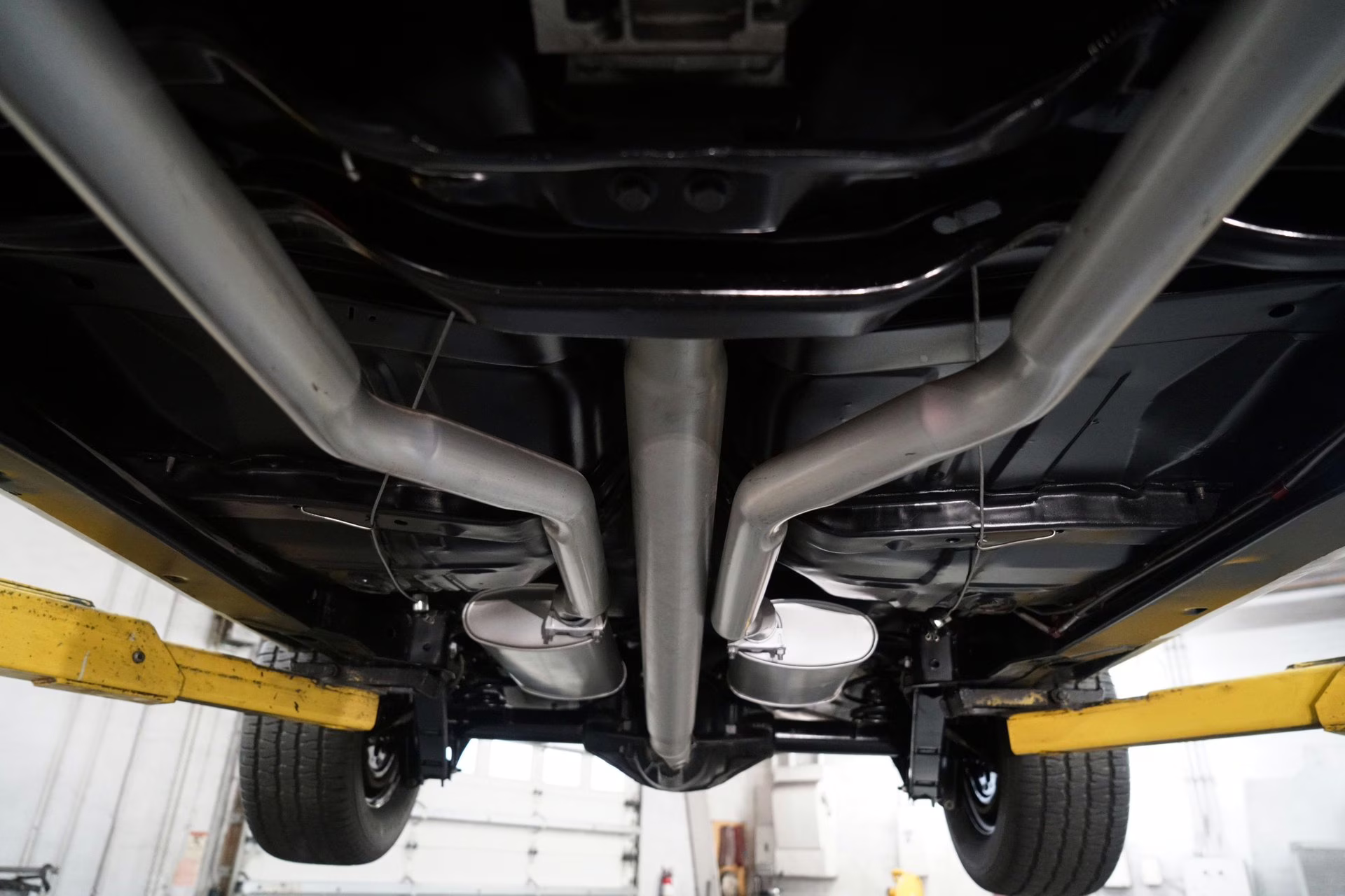 1968 ArcticWhite Buick Gran Sport 400