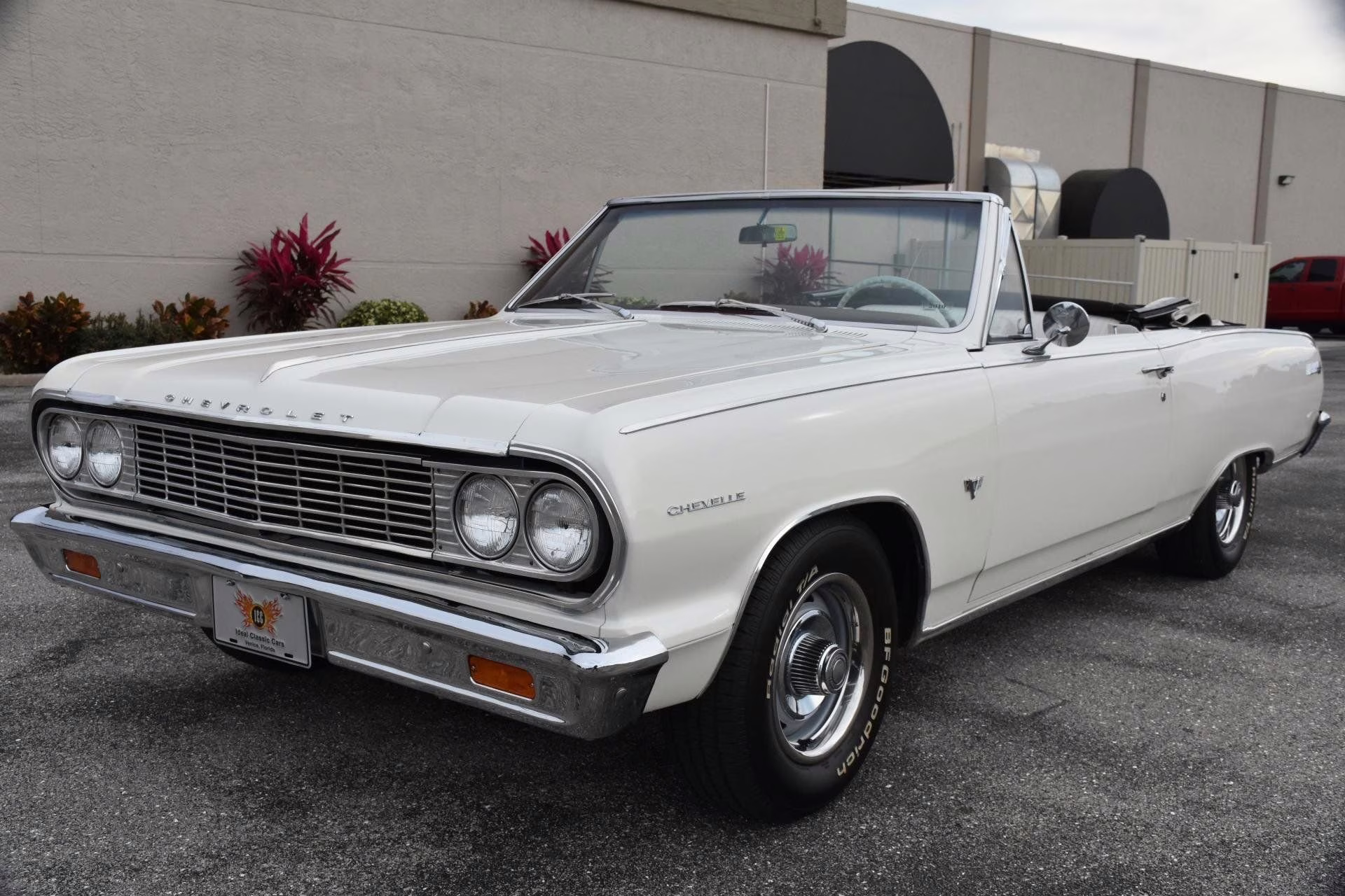 1964 White Chevrolet Chevelle Convertible
