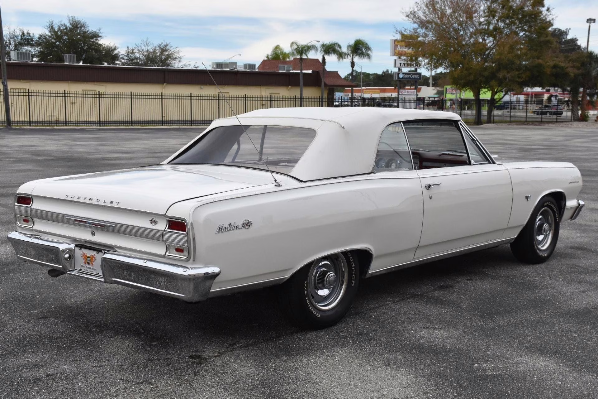1964 White Chevrolet Chevelle Convertible