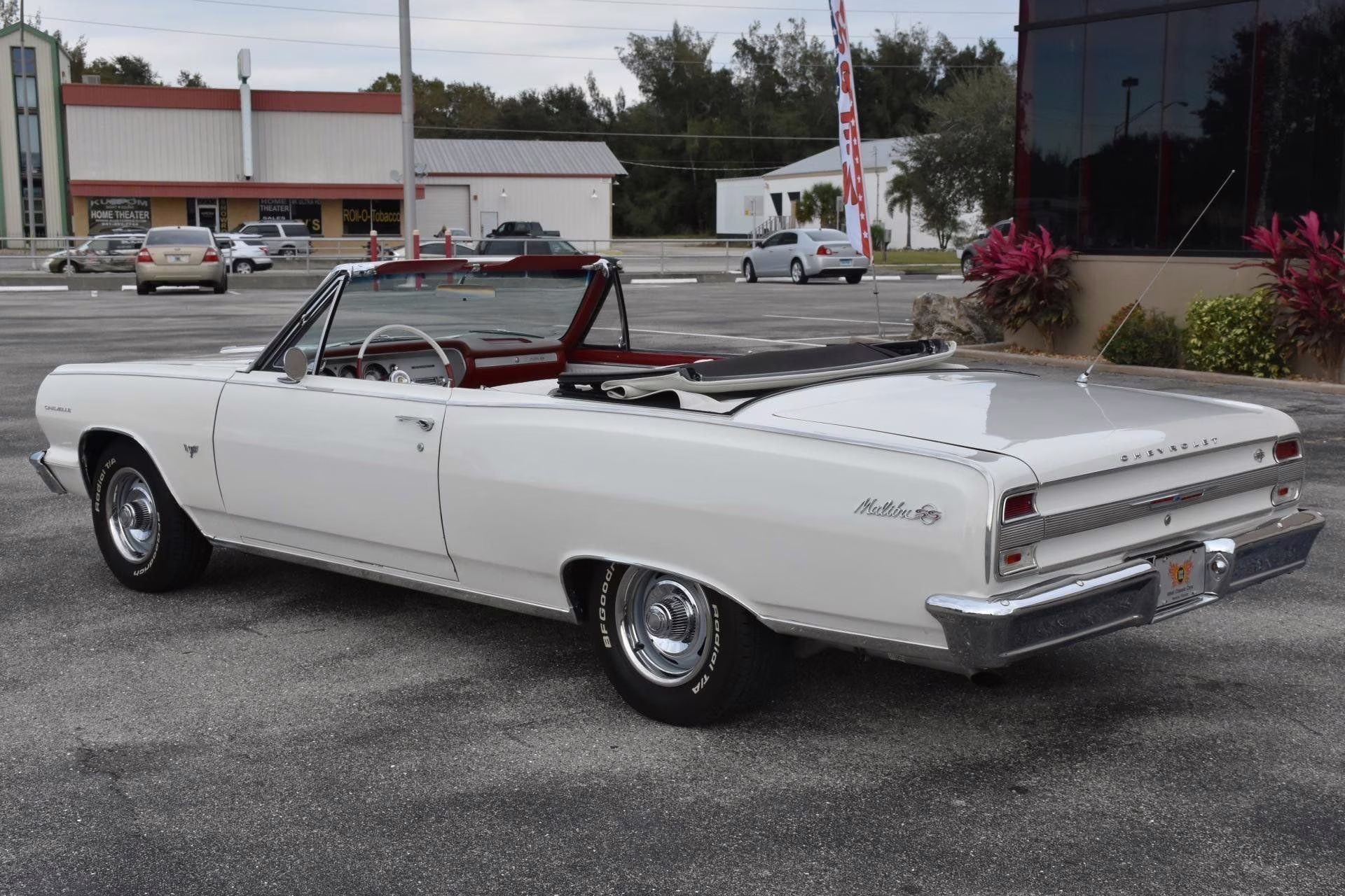 1964 White Chevrolet Chevelle Convertible