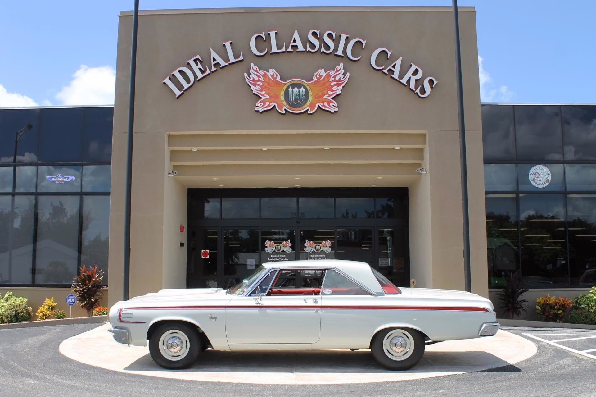 1964 White Dodge 440