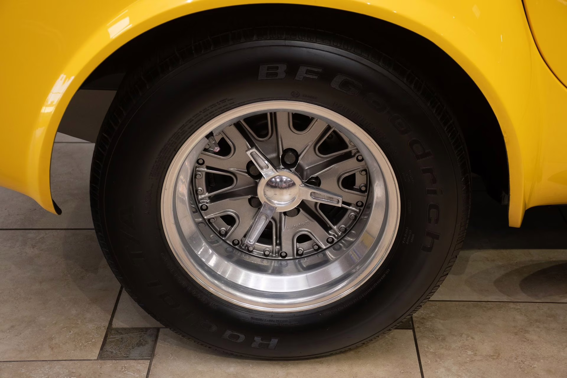 1967 Yellow/Black Shelby Cobra