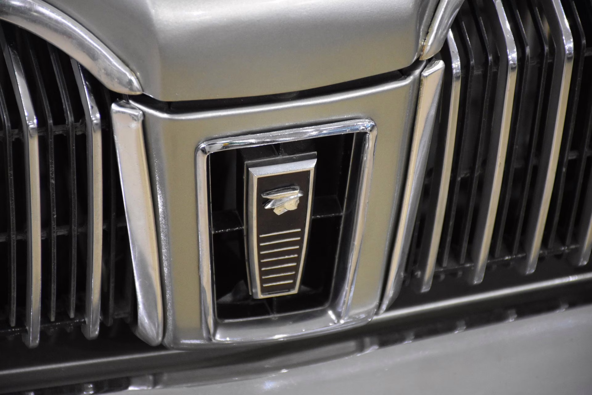 1967 Pepper Gray Metallic Mercury Cougar