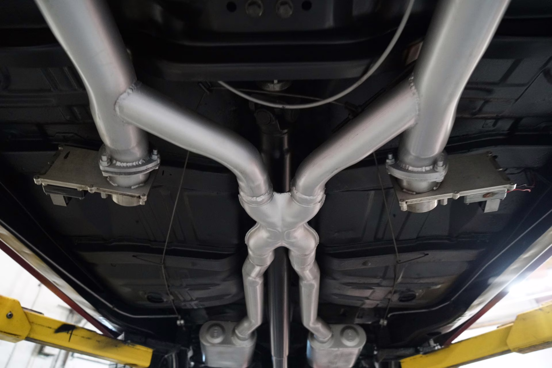 1964 Red Oldsmobile F-85