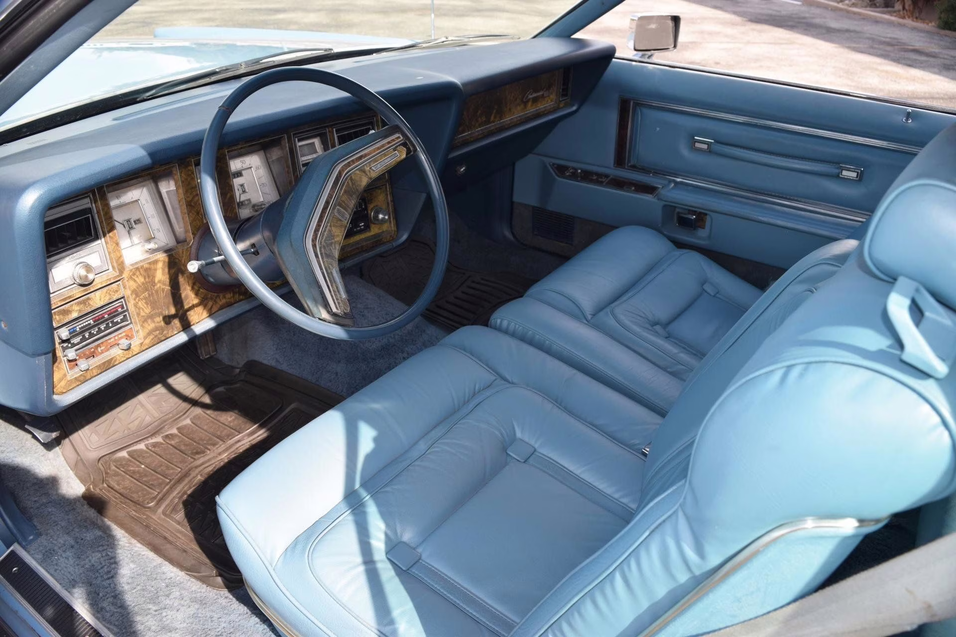 1979 Blue (Light) Lincoln Mark V Continental Coupe