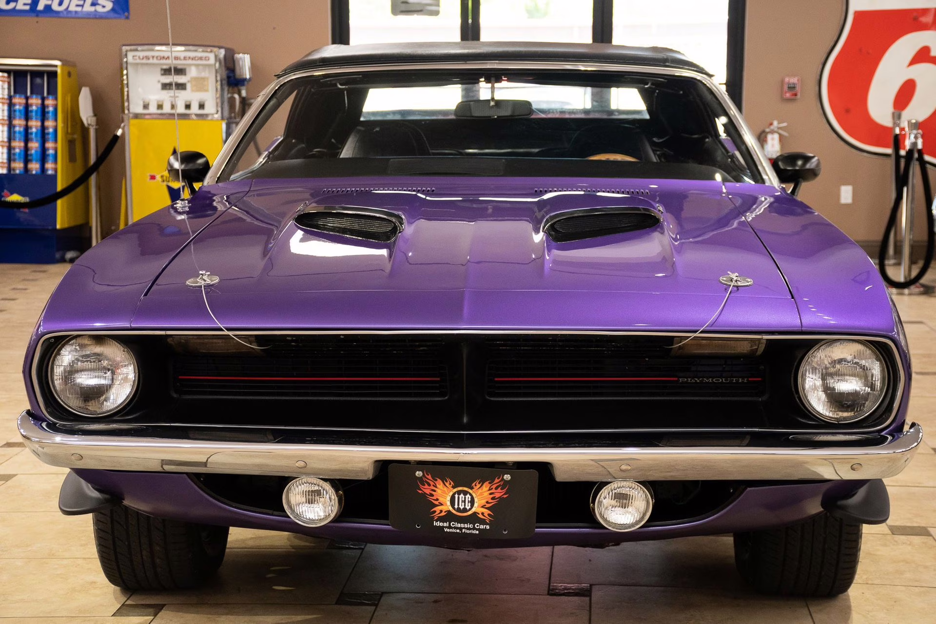 1970 In-Violet Plymouth 'Cuda