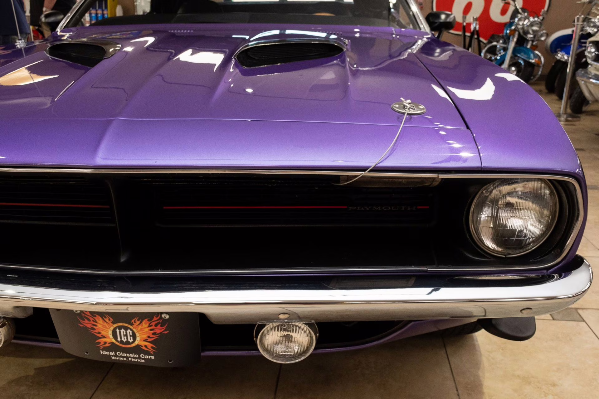 1970 In-Violet Plymouth 'Cuda
