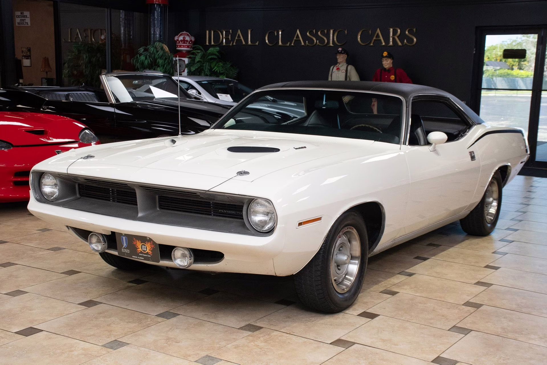 1970 Alpine White Plymouth 'Cuda