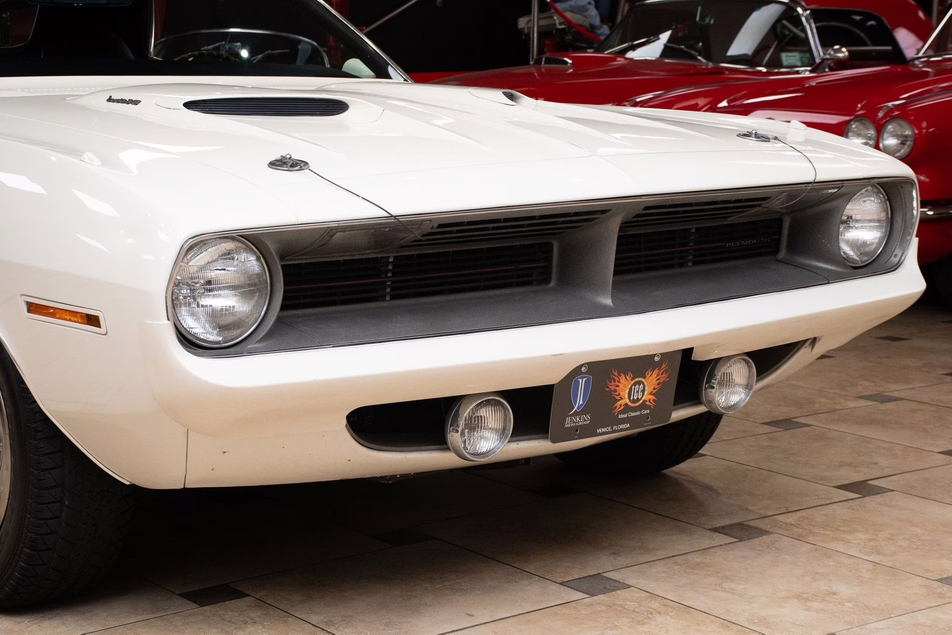 1970 Alpine White Plymouth 'Cuda