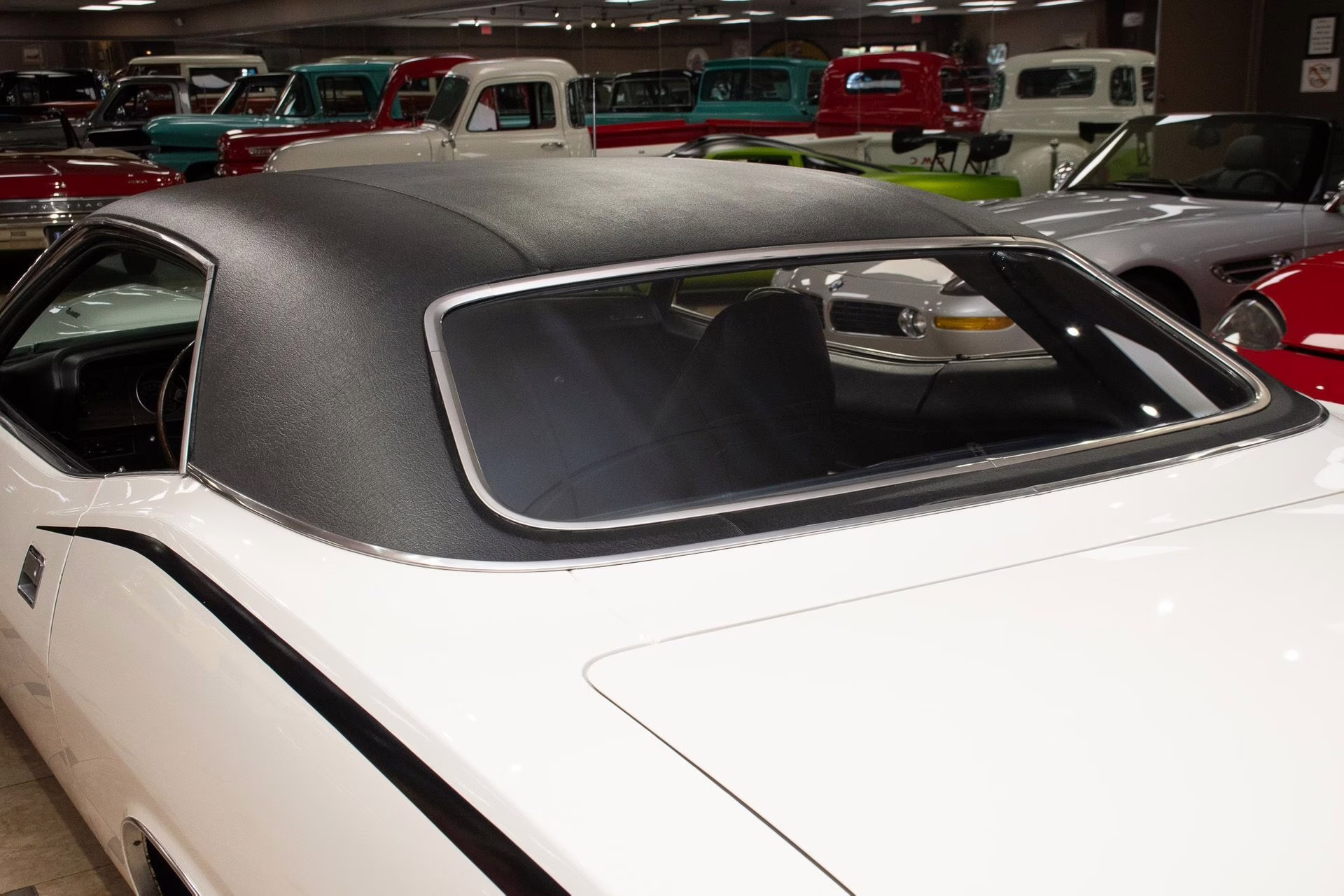 1970 Alpine White Plymouth 'Cuda