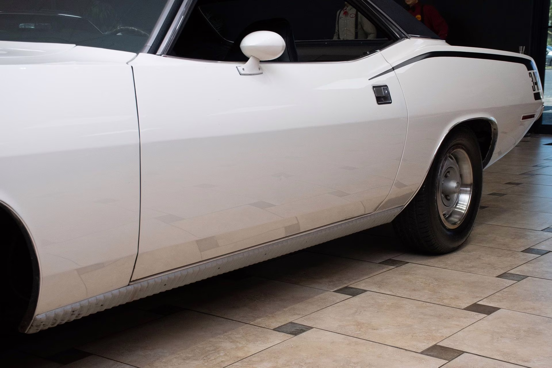 1970 Alpine White Plymouth 'Cuda