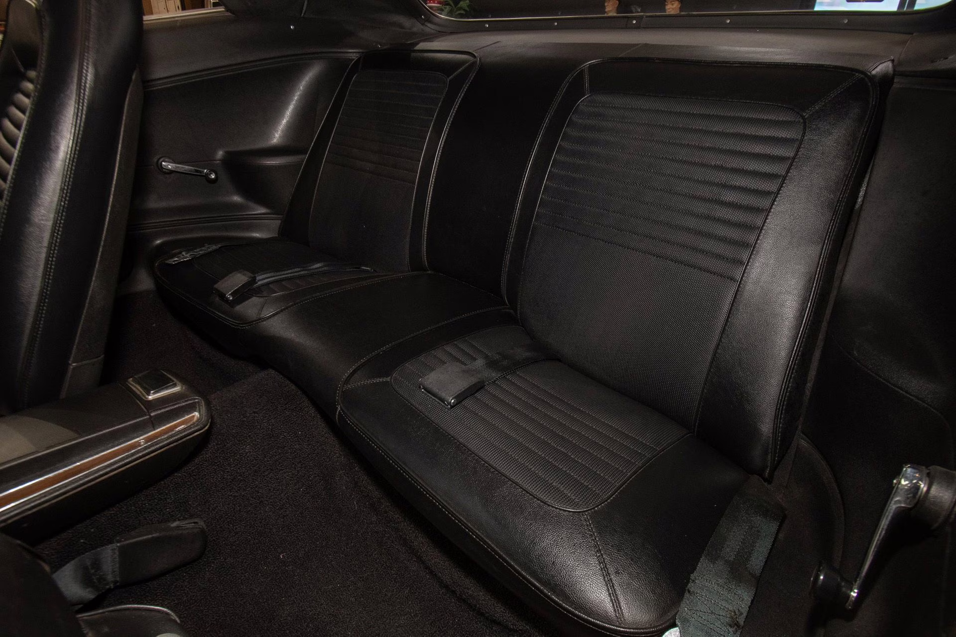 1970 Alpine White Plymouth 'Cuda