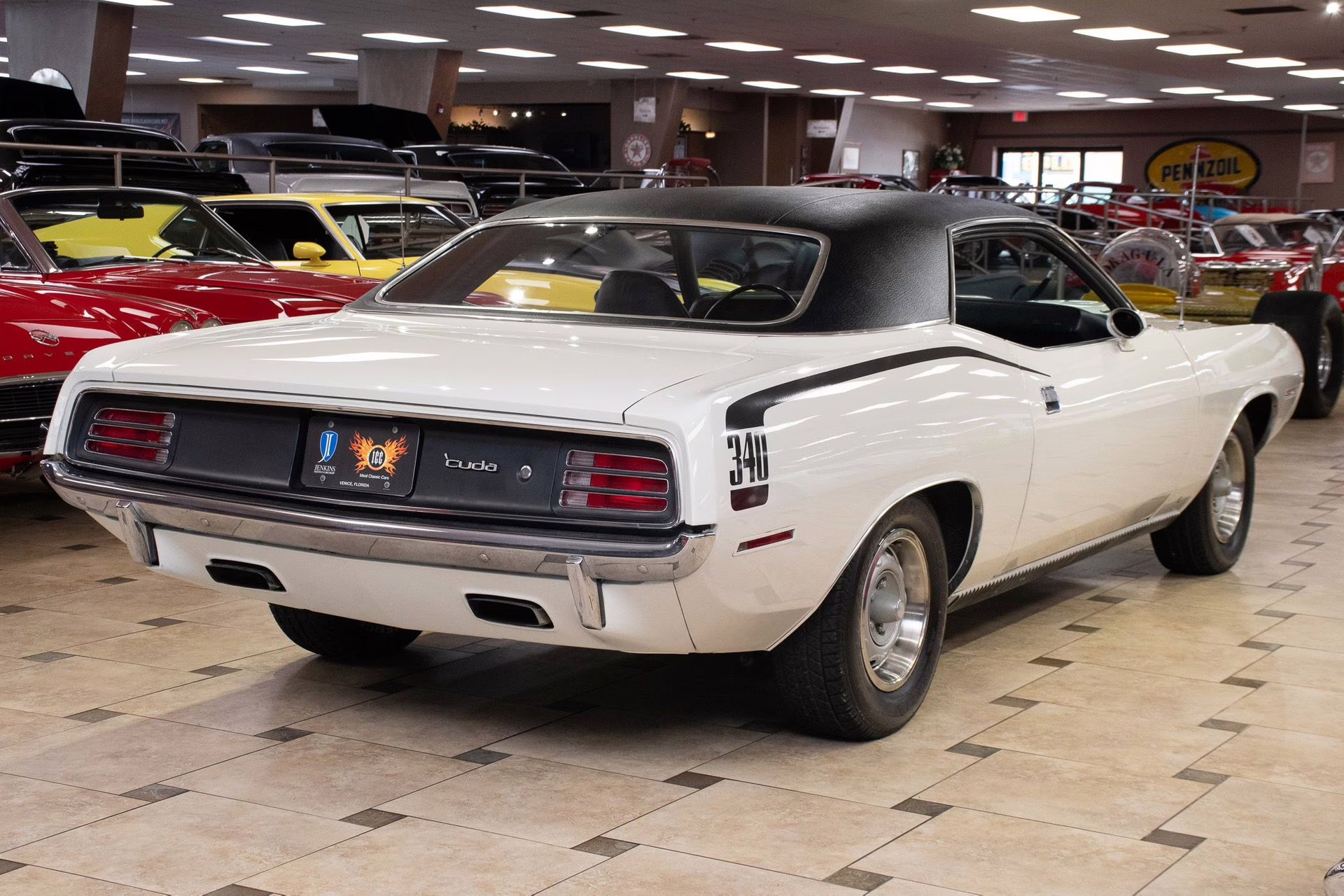 1970 Alpine White Plymouth 'Cuda