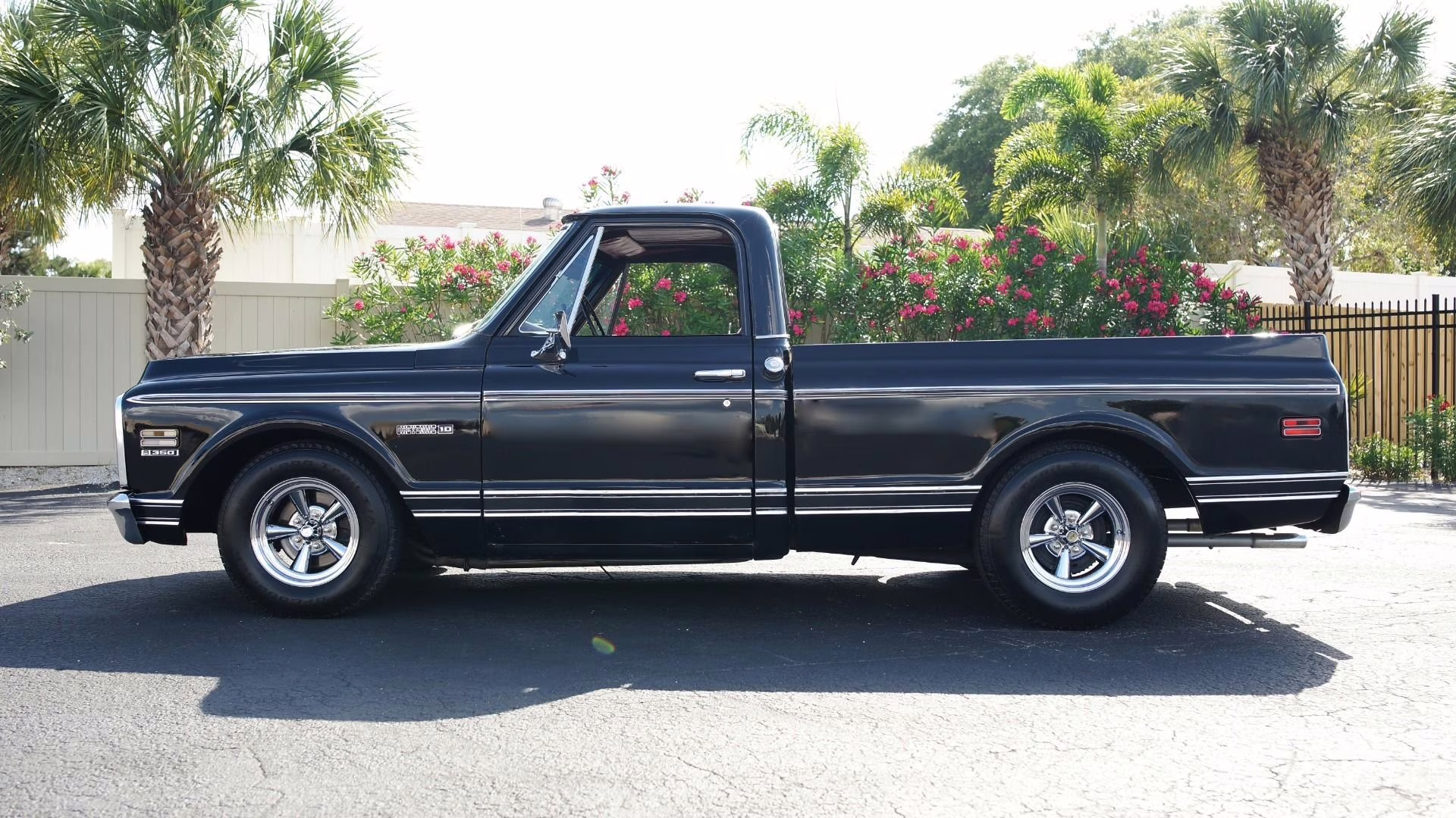1972 Black Chevrolet Cheyenne Super 10