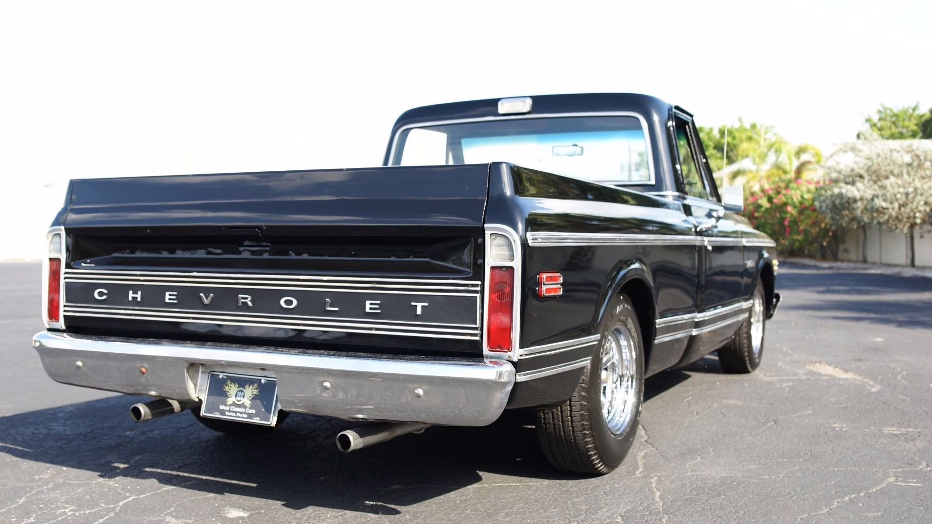 1972 Black Chevrolet Cheyenne Super 10