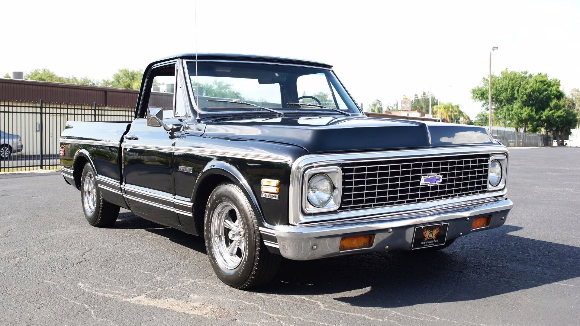 1972 Black Chevrolet Cheyenne Super 10