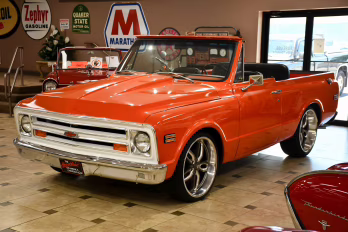 1972 Orange &amp; White Chevrolet C5 Blazer