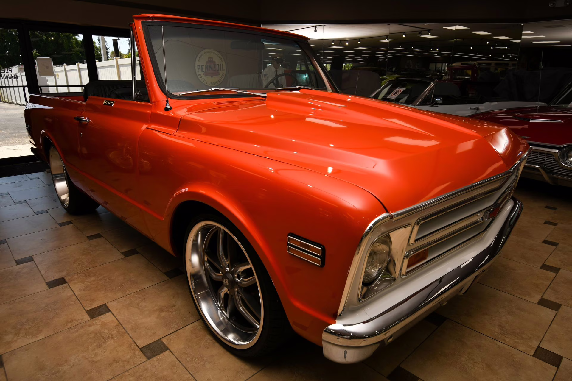 1972 Orange &amp; White Chevrolet C5 Blazer