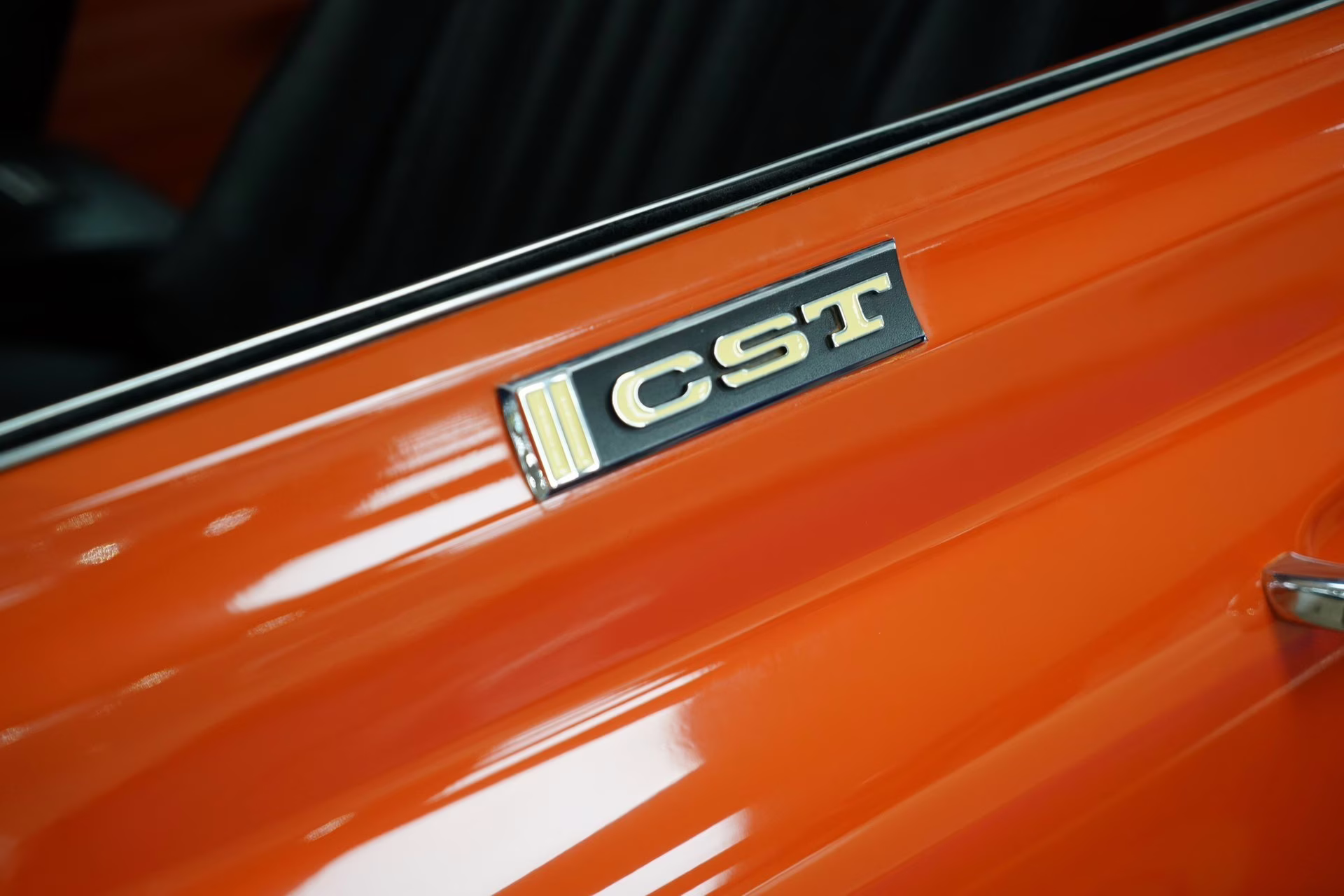 1972 Orange &amp; White Chevrolet C5 Blazer