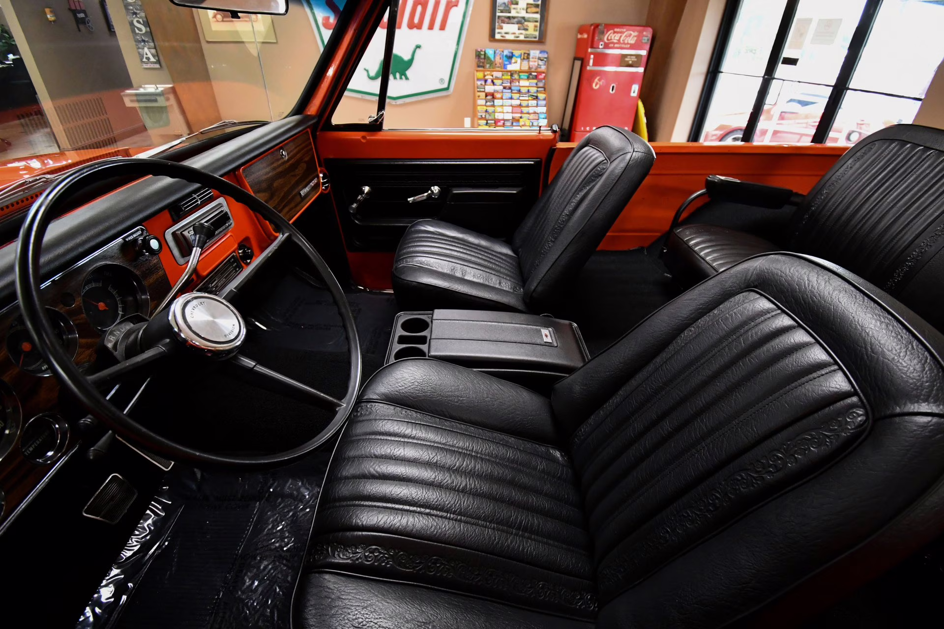 1972 Orange &amp; White Chevrolet C5 Blazer