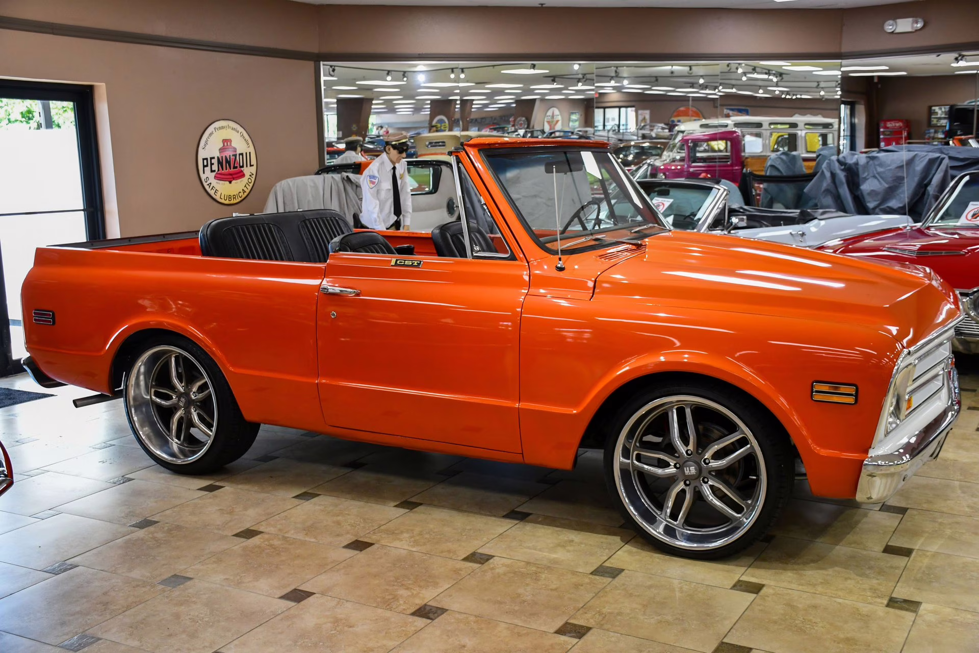 1972 Orange &amp; White Chevrolet C5 Blazer