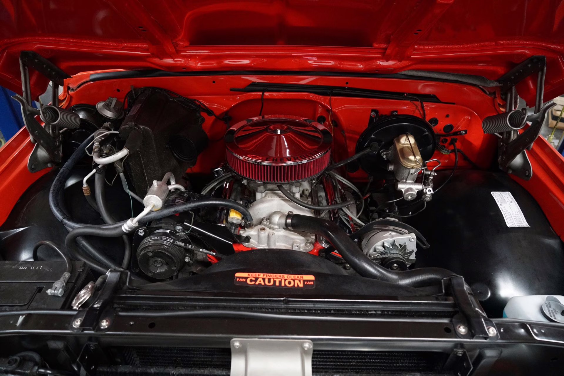 1972 Orange &amp; White Chevrolet C5 Blazer