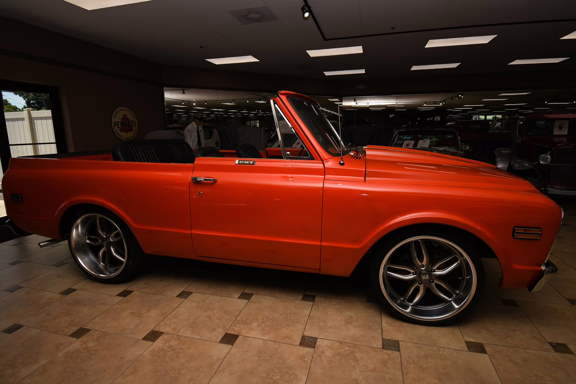 1972 Orange &amp; White Chevrolet C5 Blazer