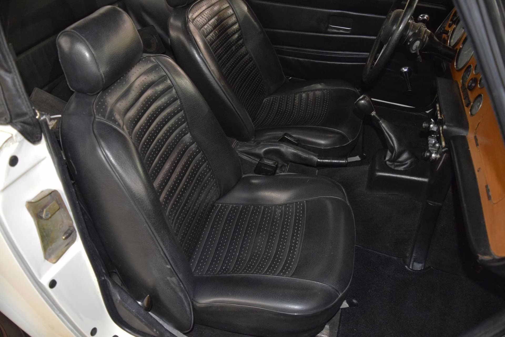 1976 White Triumph TR-6 Convertible