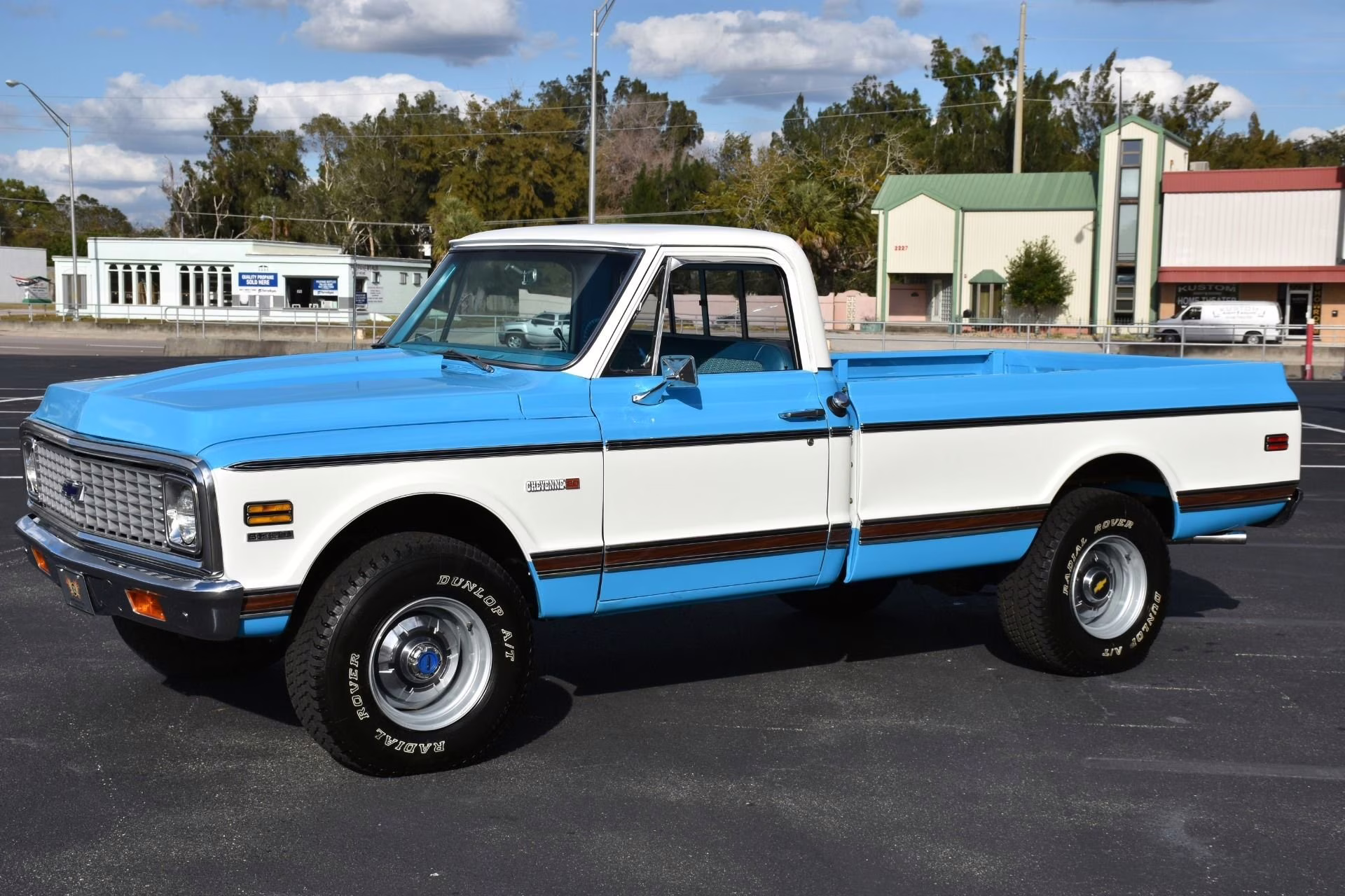 1972 Blue and White Chevrolet 4x4 K20