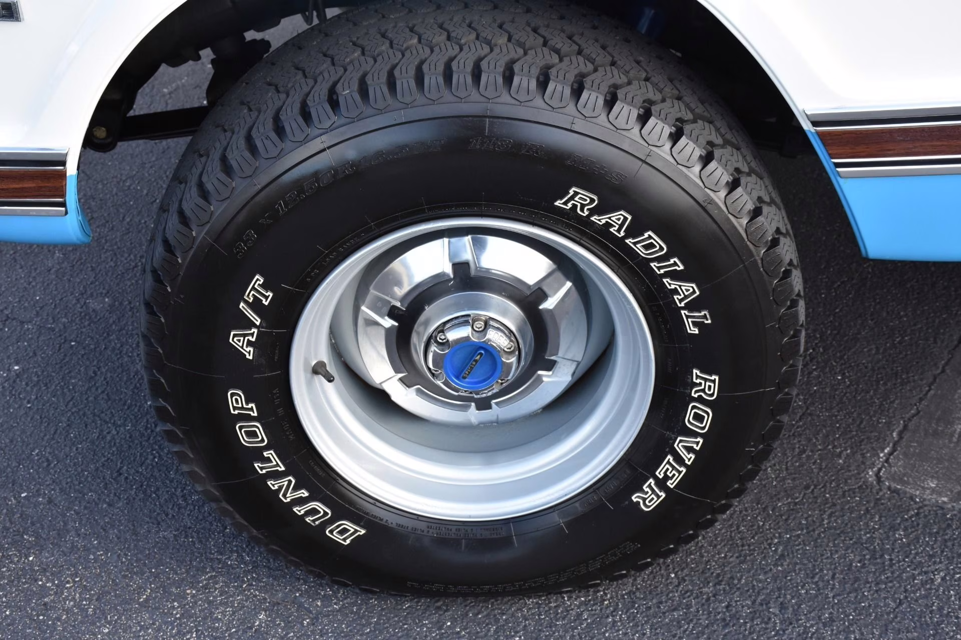 1972 Blue and White Chevrolet 4x4 K20