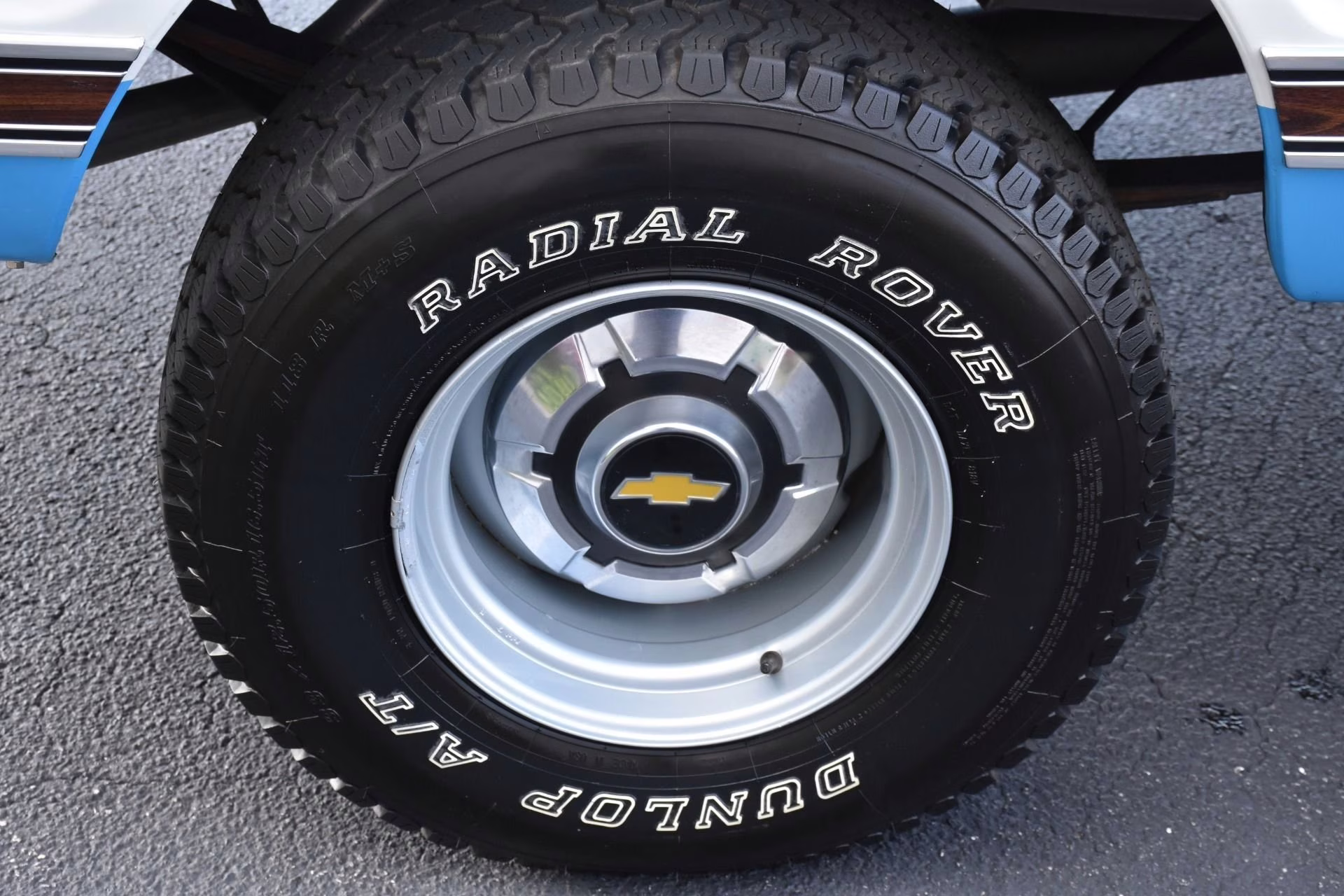 1972 Blue and White Chevrolet 4x4 K20