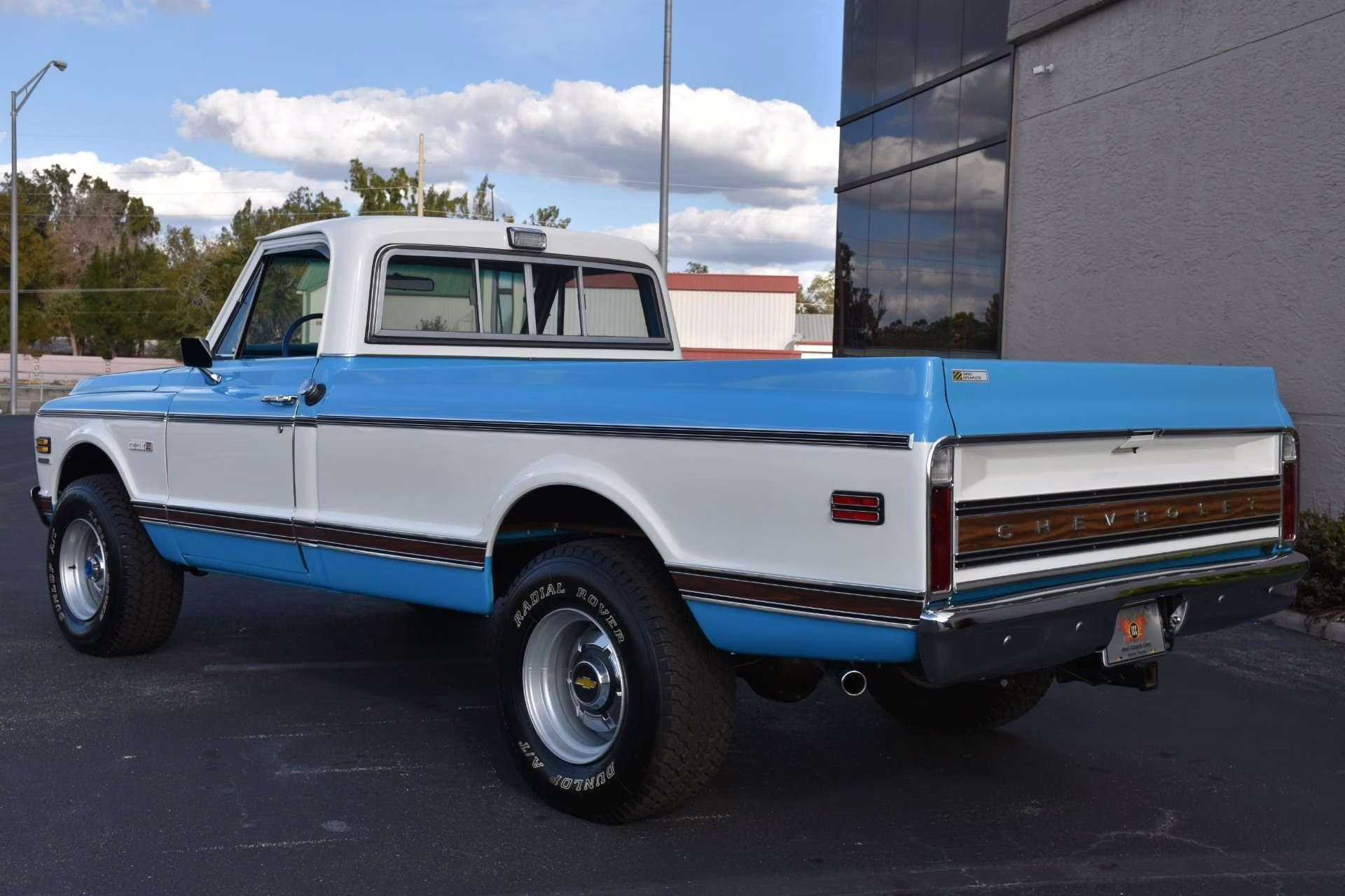 1972 Blue and White Chevrolet 4x4 K20