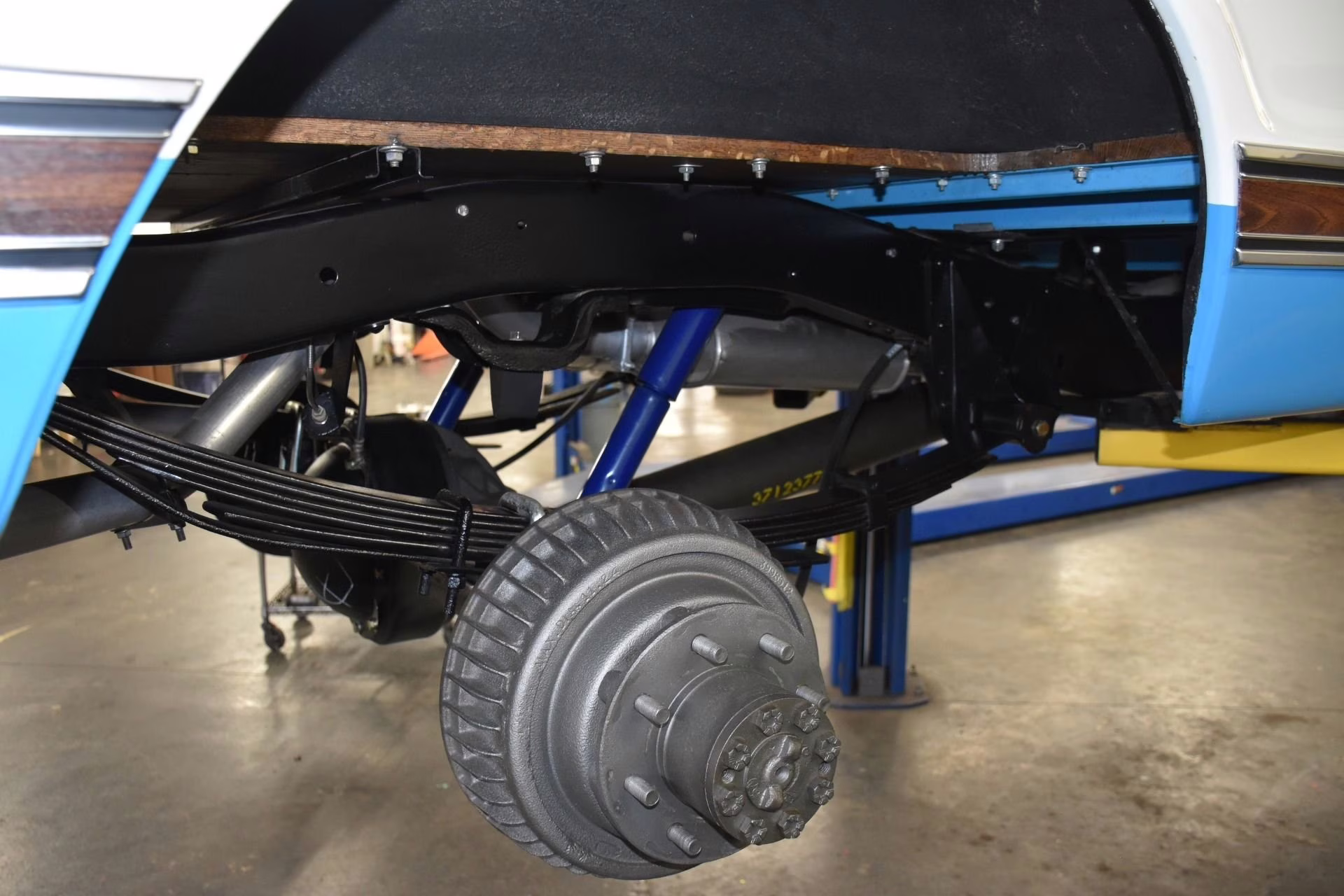 1972 Blue and White Chevrolet 4x4 K20