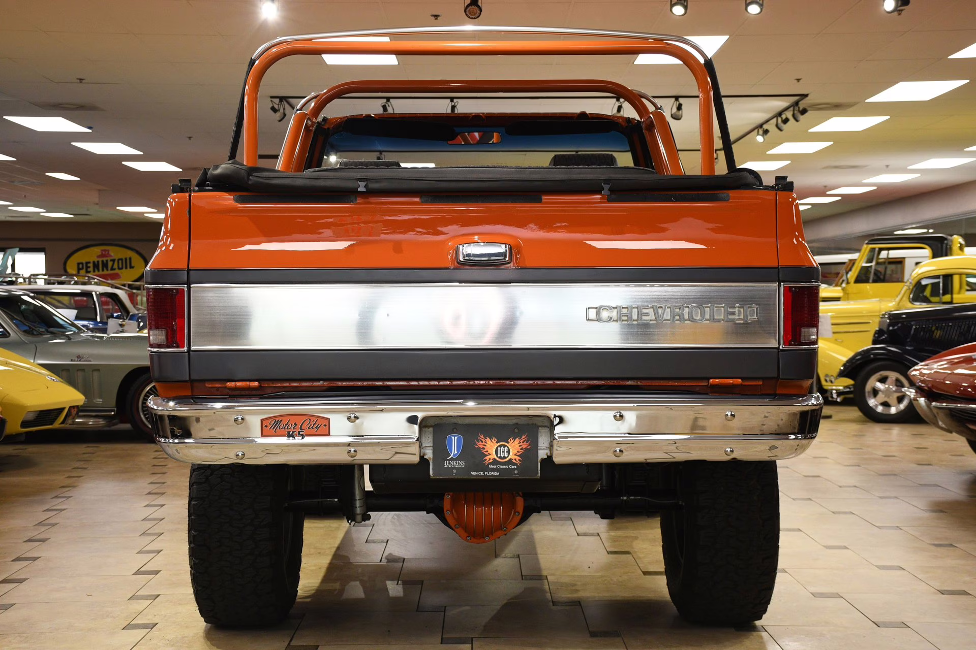 1973 Orange/Gray Chevrolet K-5