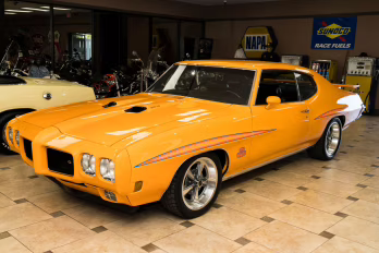 1970 Orbit Orange Pontiac GTO
