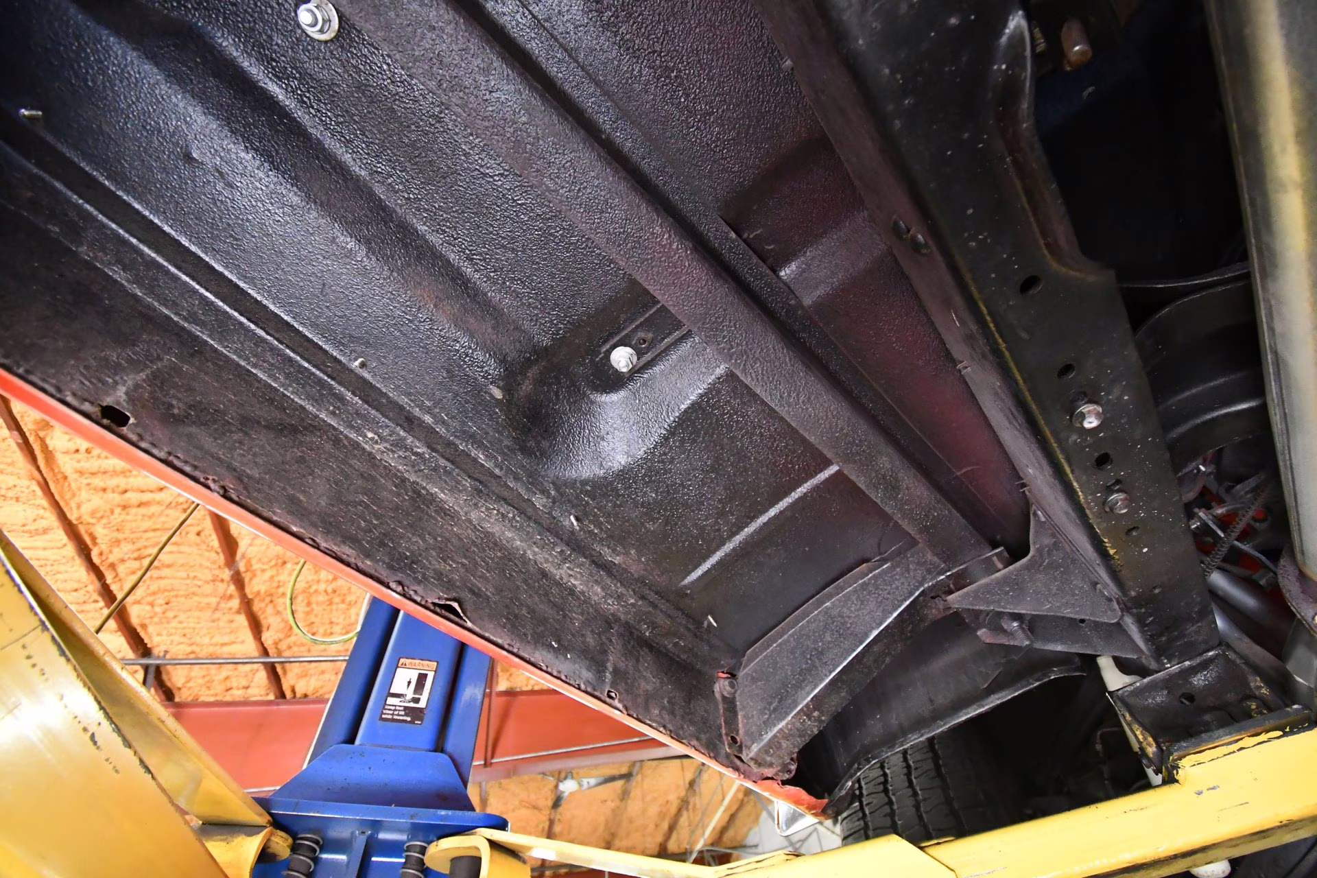 1970 Orange/White Chevrolet C/10