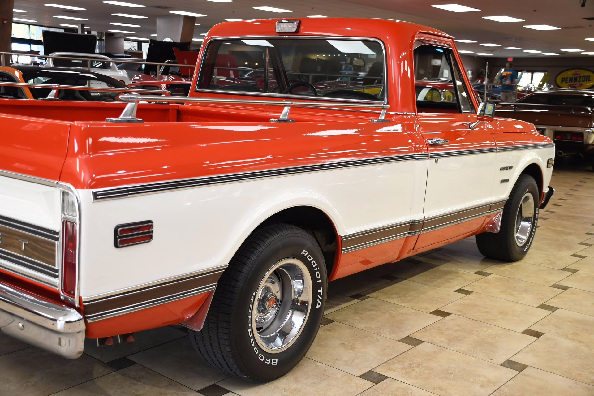 1970 Orange/White Chevrolet C/10