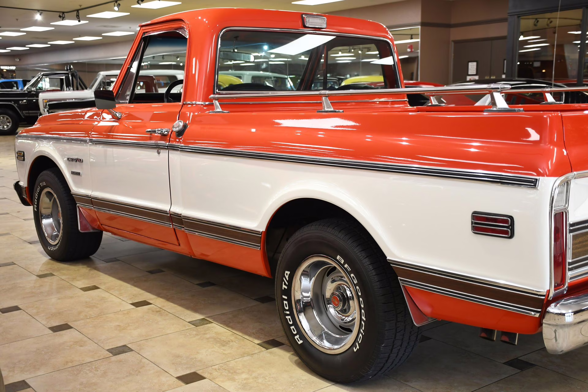 1970 Orange/White Chevrolet C/10