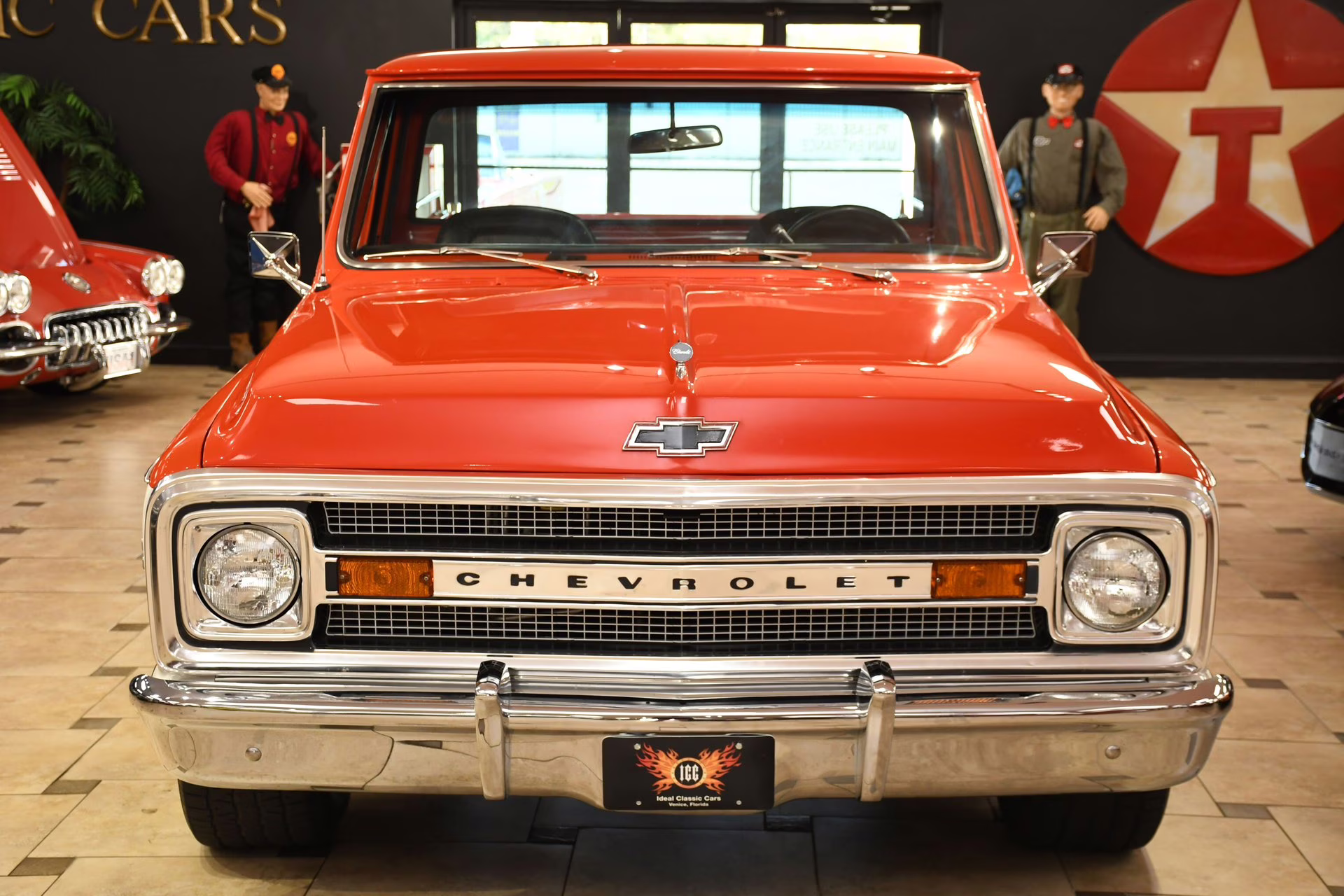 1970 Orange/White Chevrolet C/10