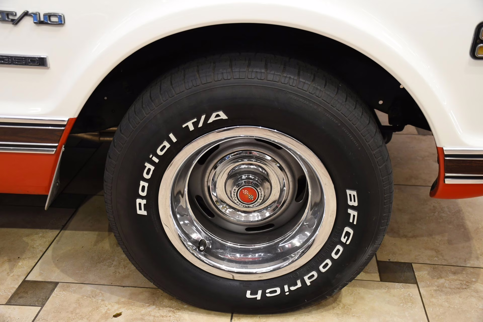 1970 Orange/White Chevrolet C/10