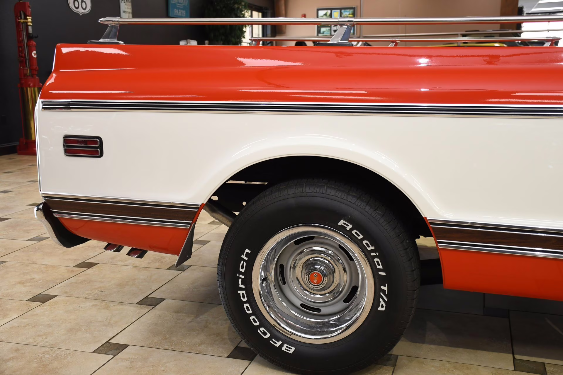 1970 Orange/White Chevrolet C/10